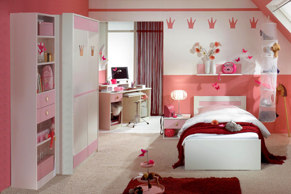 Add some scarlet red to the pink and white bedroom for a brighter look