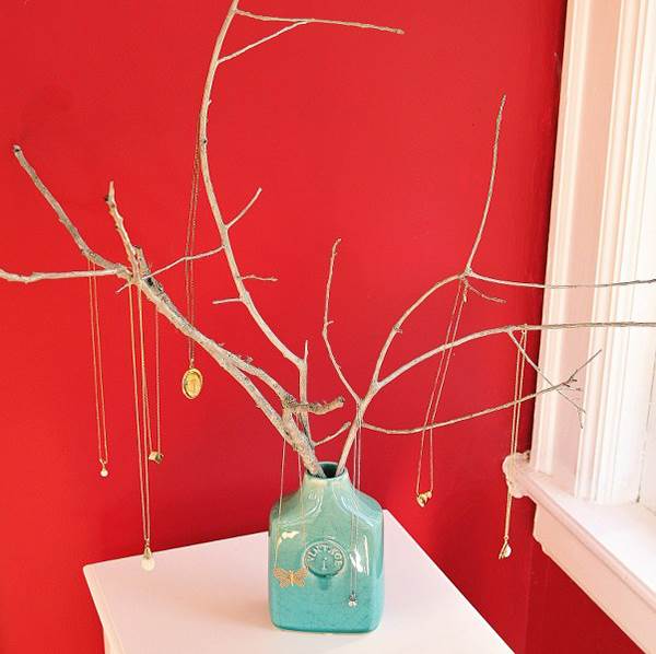 DIY jewelry tree in a vase