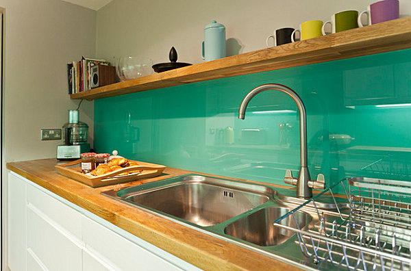 Emerald green kitchen backsplash