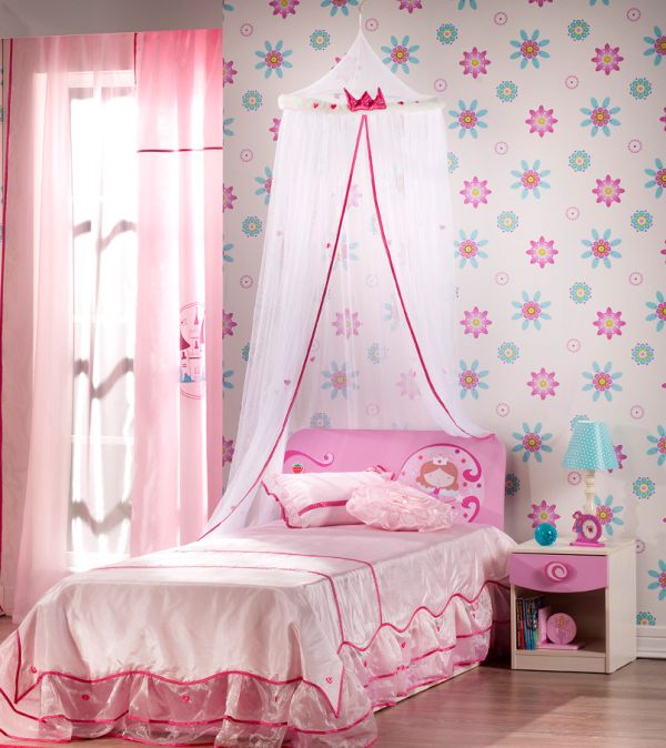 Flowery wallpaper brings in a sense of freshness to the pink setting