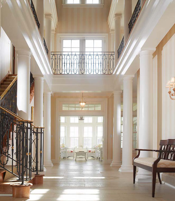 Foyer With Columns