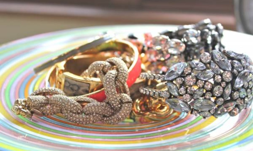 20 Jewelry Storage Options for a Stylish Display