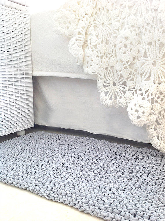 Gray knit rug