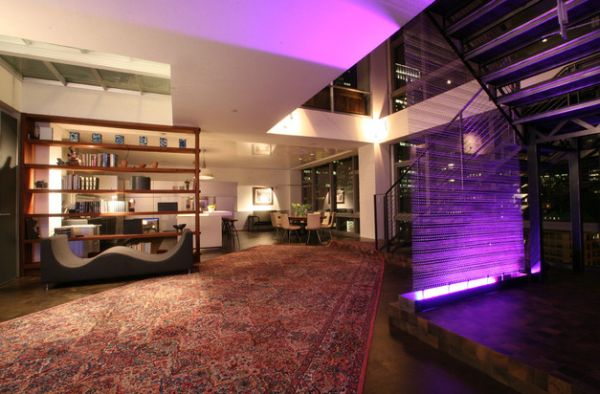 It need not always be decor or wall paint that brings out purple hues