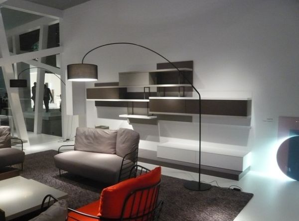 Small contemporary living rooms can also utilize floor lamps in a smart fashion