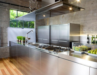 The Shiny Kitchen: Metal Decor for Your Culinary Space
