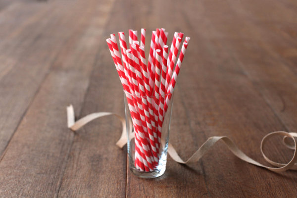 Vintage-inspired party straws