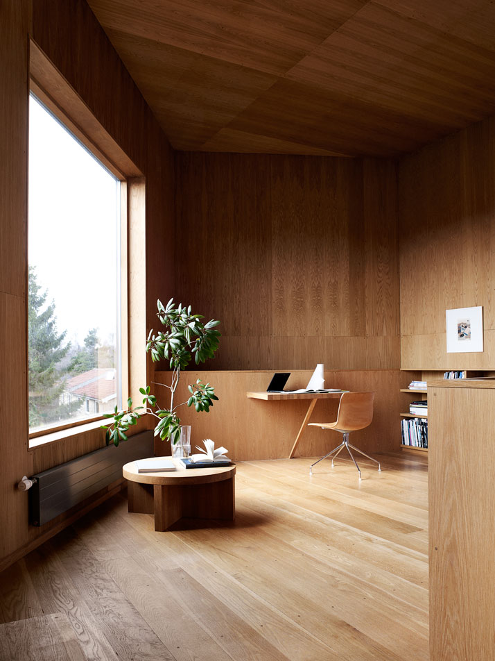 Danish Summer Residence Stuns With the Simplicity of Its Interior Design