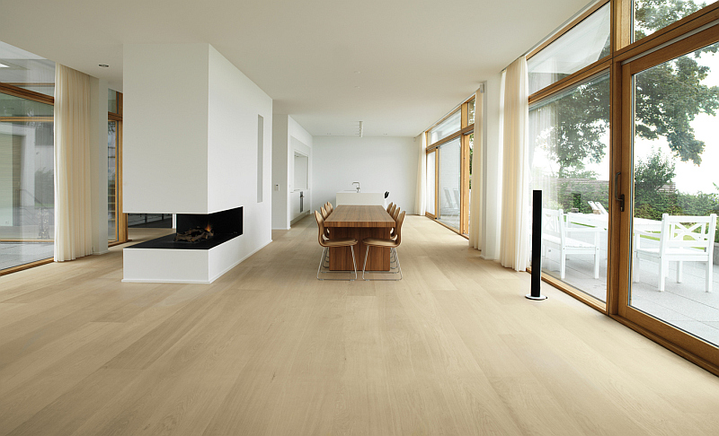 Denmark home living room - Dinesen oak floor