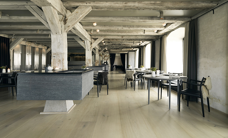 Dinesen HeartOak - restaurant wooden floors