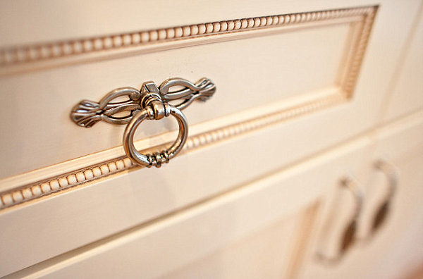 Embellished drawer pull