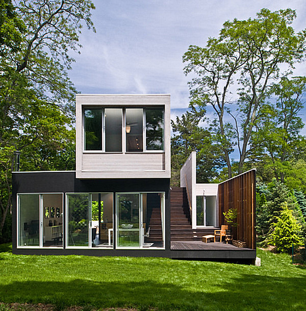 Lawn of a modern New York home