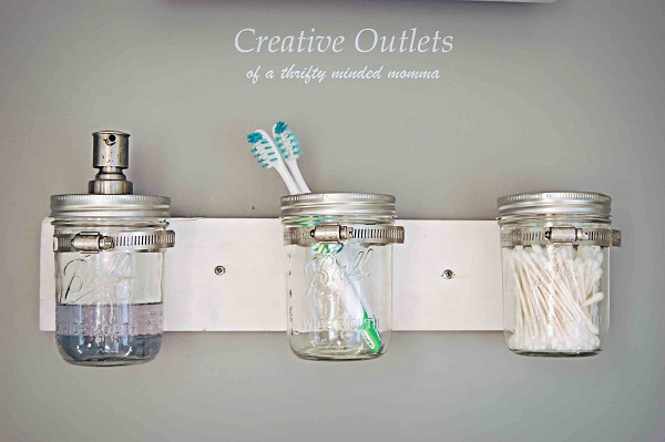 How to Make a DIY Mason Jar Organizer for Bathroom - TheDIYPlan