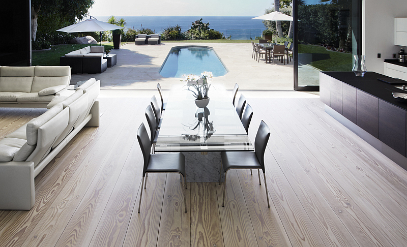 Modern Malibu residence with Dinesen flooring