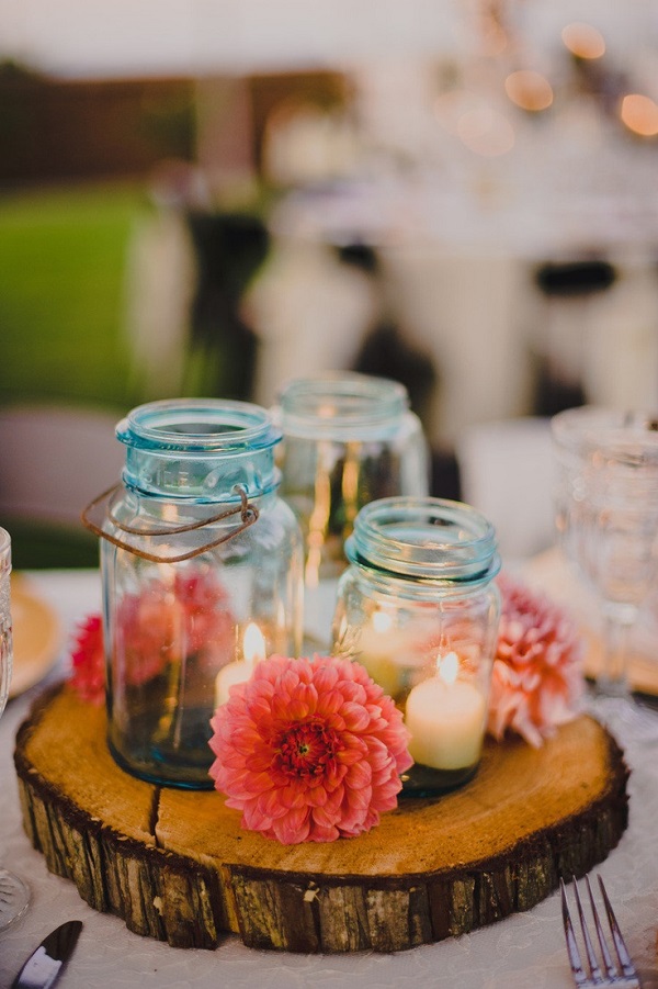 Tree medallion centerpiece with mason jars