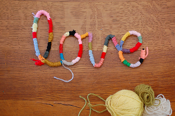 Yarn word DIY