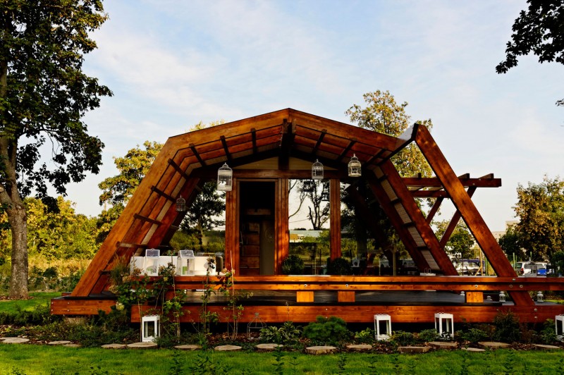 Cool Design For a Self Sustainable Home - Soleta ...