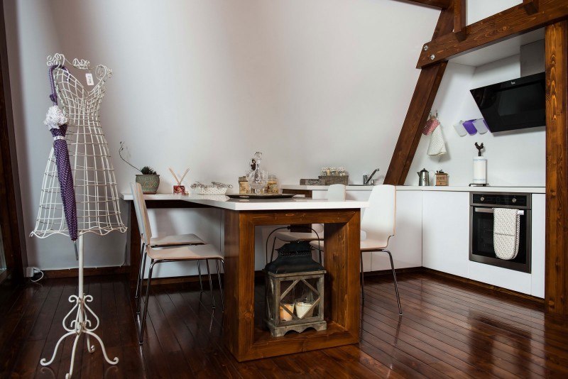 self-sustainable home - fancy white kitchen