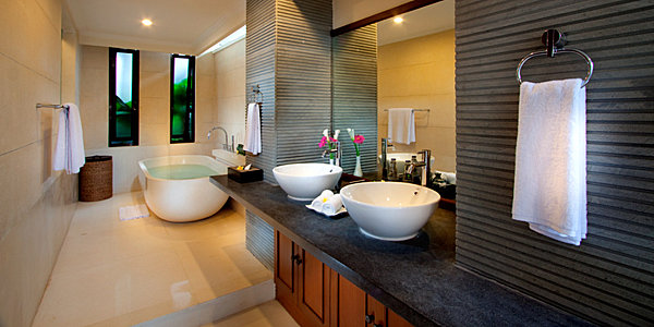 Exotic modern bathroom