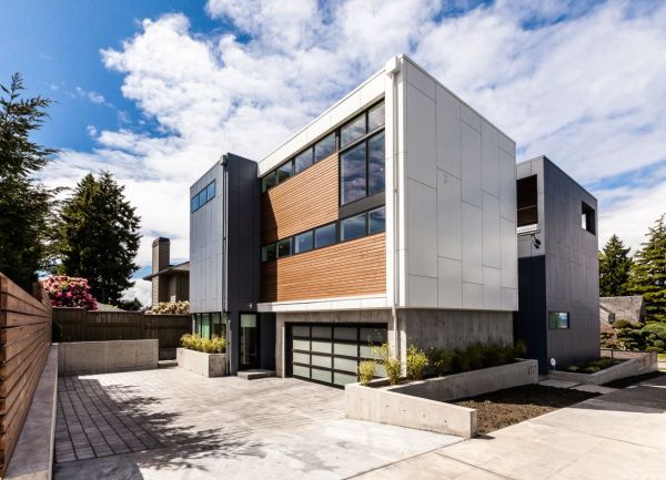 Exterior of the Aurea Residence in Seattle