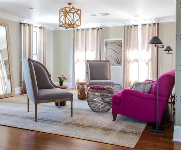 Fuchsia accent couch enlivens the living room in gray