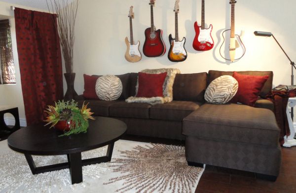 Guitars seem to be a crowd favorite when it comes to doubling up as stylish decor