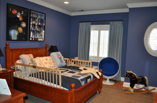 Kids' room with space shuttles, rockets, planets and planes!