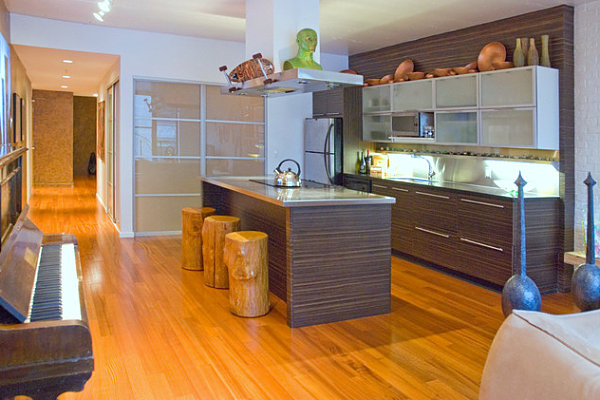Kitchen bar with log stools