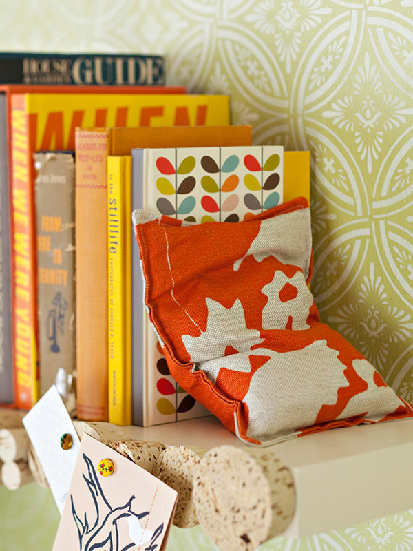 Printed fabric bookend