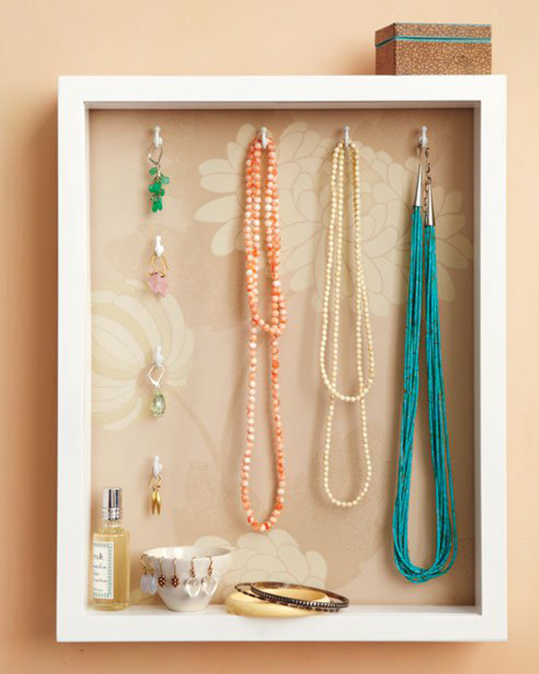 Shadow box jewelry holder