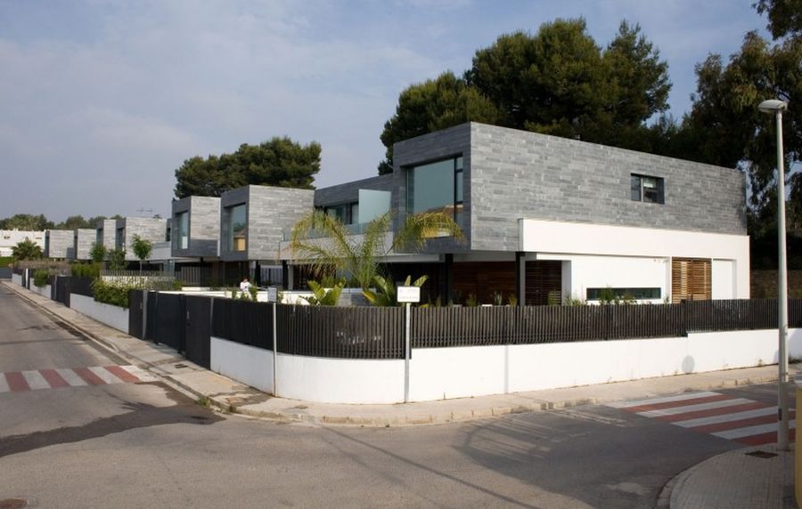 Six Semi detached modern homes in Valencia, Spain