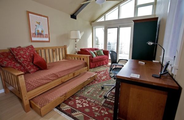 Trundle under the daybed provides additional sleeping space