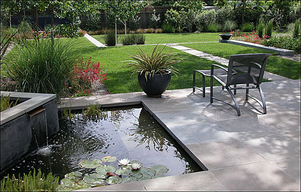 Water feature in a modern yard