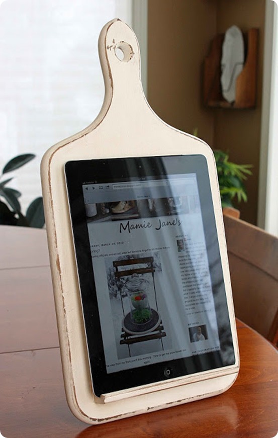 diy-kitchen-tablet-stand