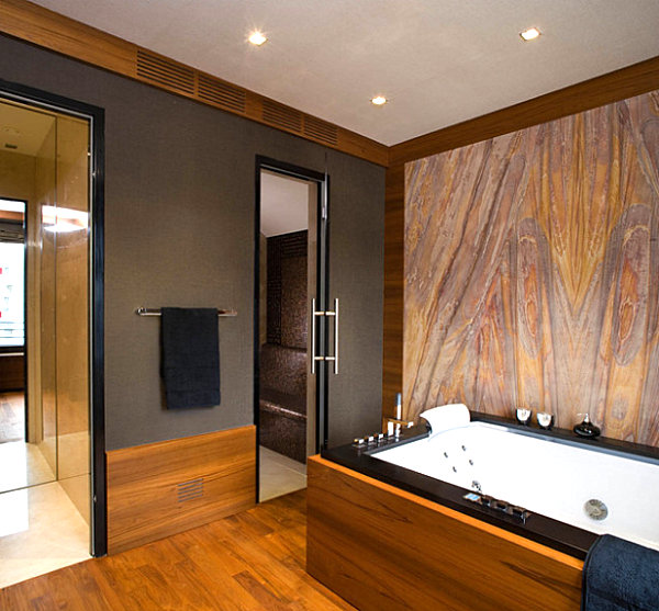 Bathroom with sandstone wall