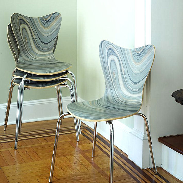 Chair with marbleized effect