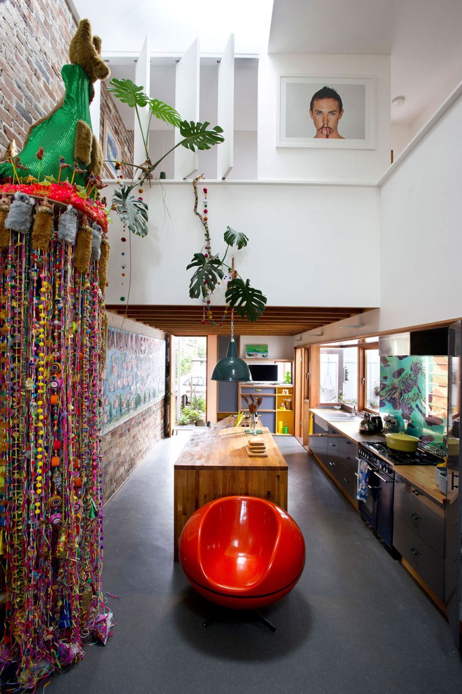 Colorful interiors of the Sydney Residence