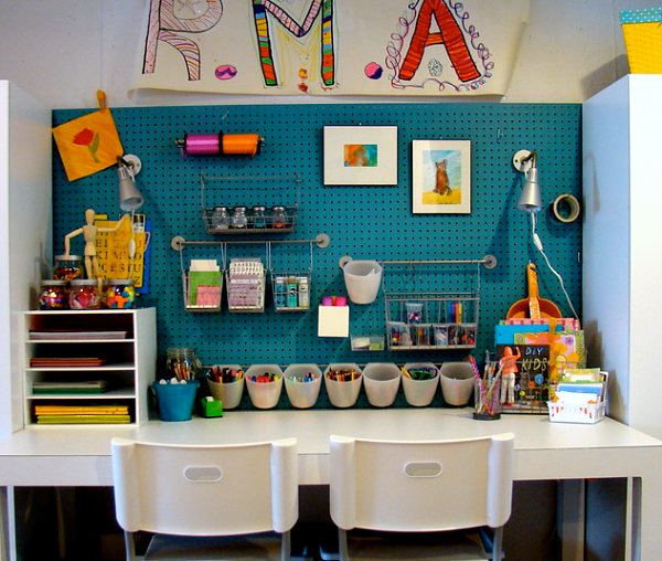 Colorful kids' art center