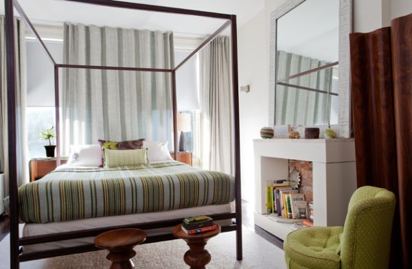 Fit in the four-poster elegantly in a small bedroom