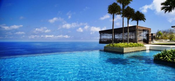 Infinity pool at Alila Villas Uluwatu