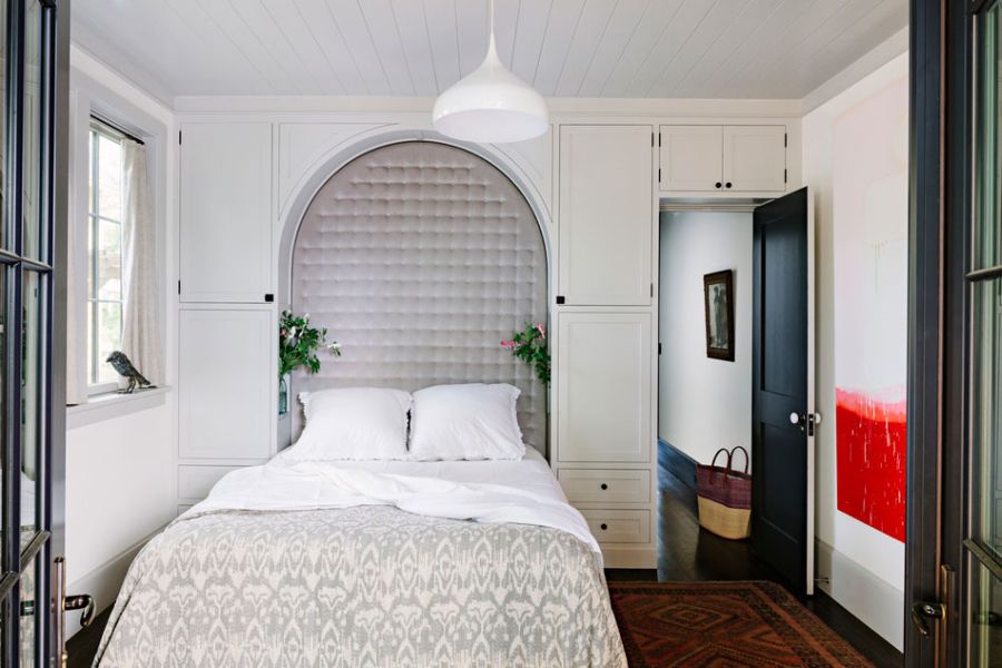 Modern bedroom in white