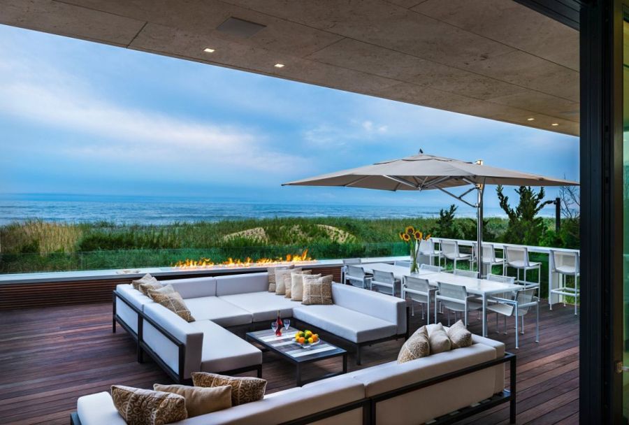 Open fireplace and stunning views of the Atlantic