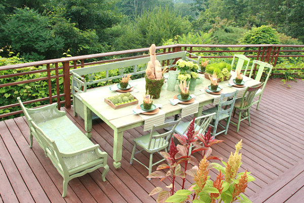 Outdoor table setting with garden style