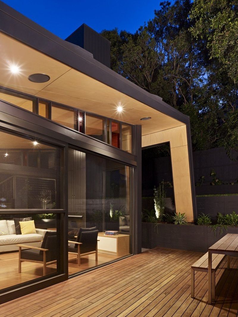 Contemporary Extension To A Classic Melbourne Kew House