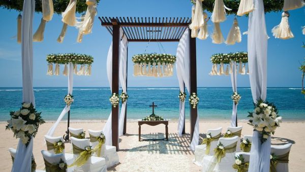 Wedding at the St. Regis Bali Resort