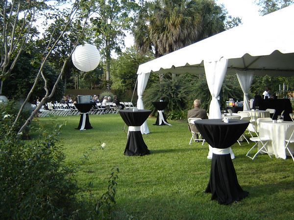 Black and ivory color scheme for a garden wedding