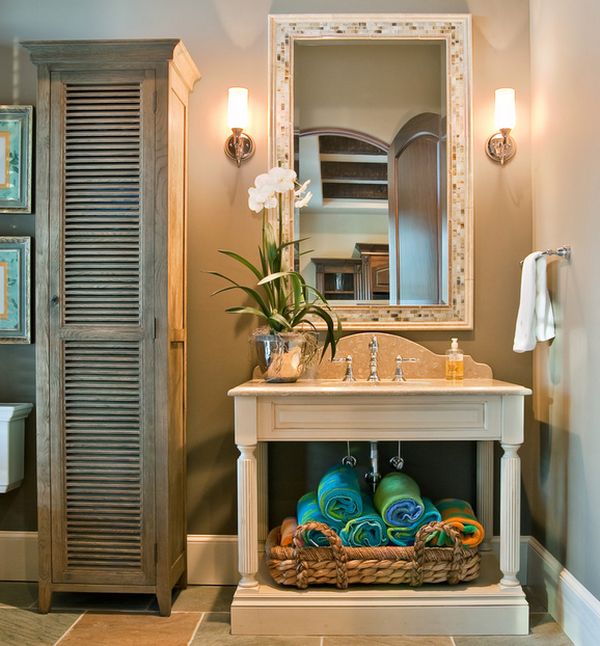 Colorful towel arrangment adds vivacious beauty to the bathroom