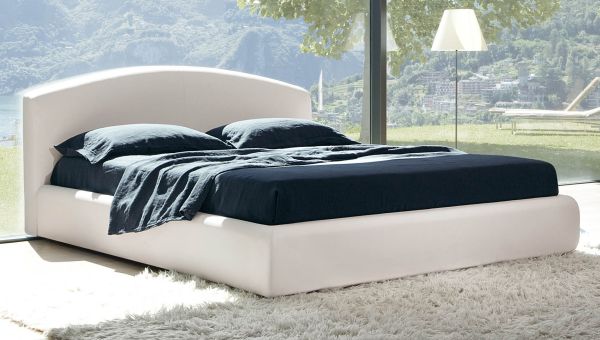 Crisp and minimalist look of the fabulous Florence bed