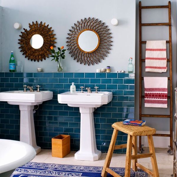 Eclectic and vivid bathroom with plenty of color