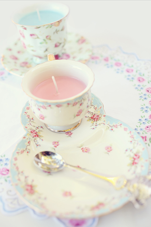 Floral teacup candle